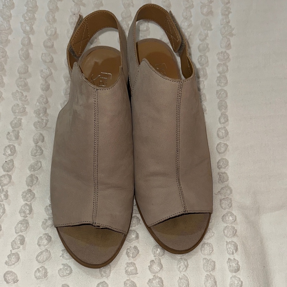 Franco Sarto Tan Heel